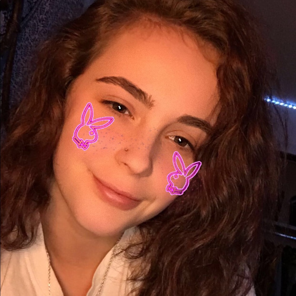 Meet your Posher, Cece